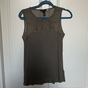 H&M BLOUSE SIZE S.